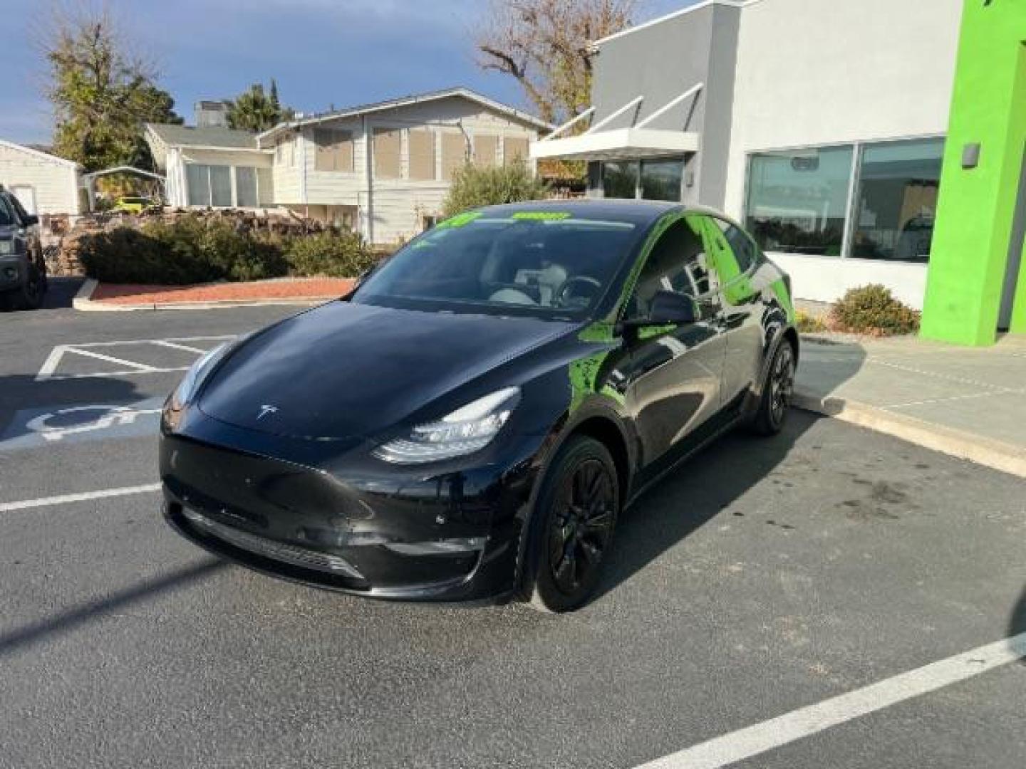 2020 Solid Black /All Black, leatherette Tesla Model Y Performance (5YJYGDEF6LF) with an ELECTRIC engine, 1-Speed Automatic transmission, located at 1865 East Red Hills Pkwy, St. George, 84770, (435) 628-0023, 37.120850, -113.543640 - COMING SOON! CALL TO RESERVE! Get additional $4k off the price with EV rebate! Runs and drives perfect. HAS FSD PAID FOR! ($8k software upgrade). Beautiful black on black performance. Best deal in the country! Battery and Motor warranty up to 120k miles. QUALIFIES FOR $4k TAX REBATE! We are se - Photo#5