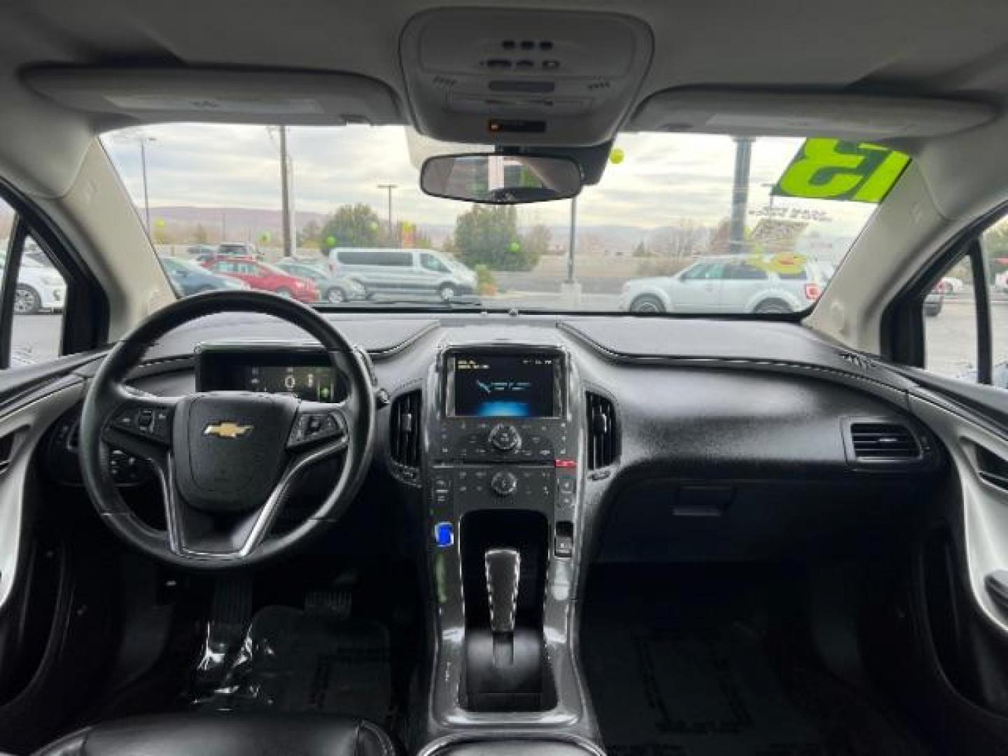 2013 Black /Jet Blk Seats/Ceramic Wh Chevrolet Volt Premium w/ Navigation (1G1RD6E48DU) with an 1.4L L4 DOHC 16V PLUG-IN HYBRID engine, Continuously Variable Transmission transmission, located at 1865 East Red Hills Pkwy, St. George, 84770, (435) 628-0023, 37.120850, -113.543640 - Photo#21