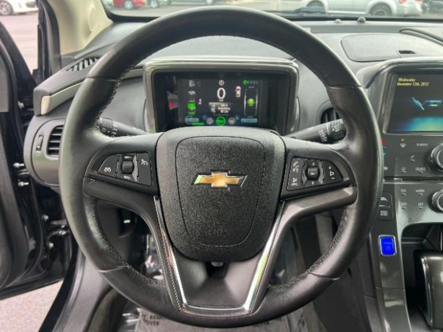 2013 Black /Jet Blk Seats/Ceramic Wh Chevrolet Volt Premium w/ Navigation (1G1RD6E48DU) with an 1.4L L4 DOHC 16V PLUG-IN HYBRID engine, Continuously Variable Transmission transmission, located at 1865 East Red Hills Pkwy, St. George, 84770, (435) 628-0023, 37.120850, -113.543640 - Photo#16