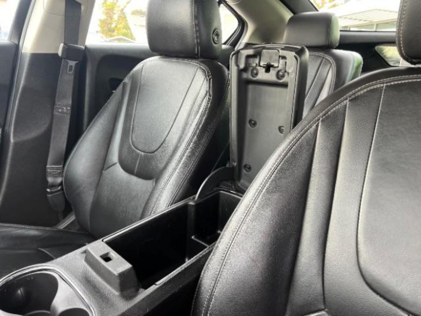 2013 Black /Jet Blk Seats/Ceramic Wh Chevrolet Volt Premium w/ Navigation (1G1RD6E48DU) with an 1.4L L4 DOHC 16V PLUG-IN HYBRID engine, Continuously Variable Transmission transmission, located at 1865 East Red Hills Pkwy, St. George, 84770, (435) 628-0023, 37.120850, -113.543640 - Photo#18