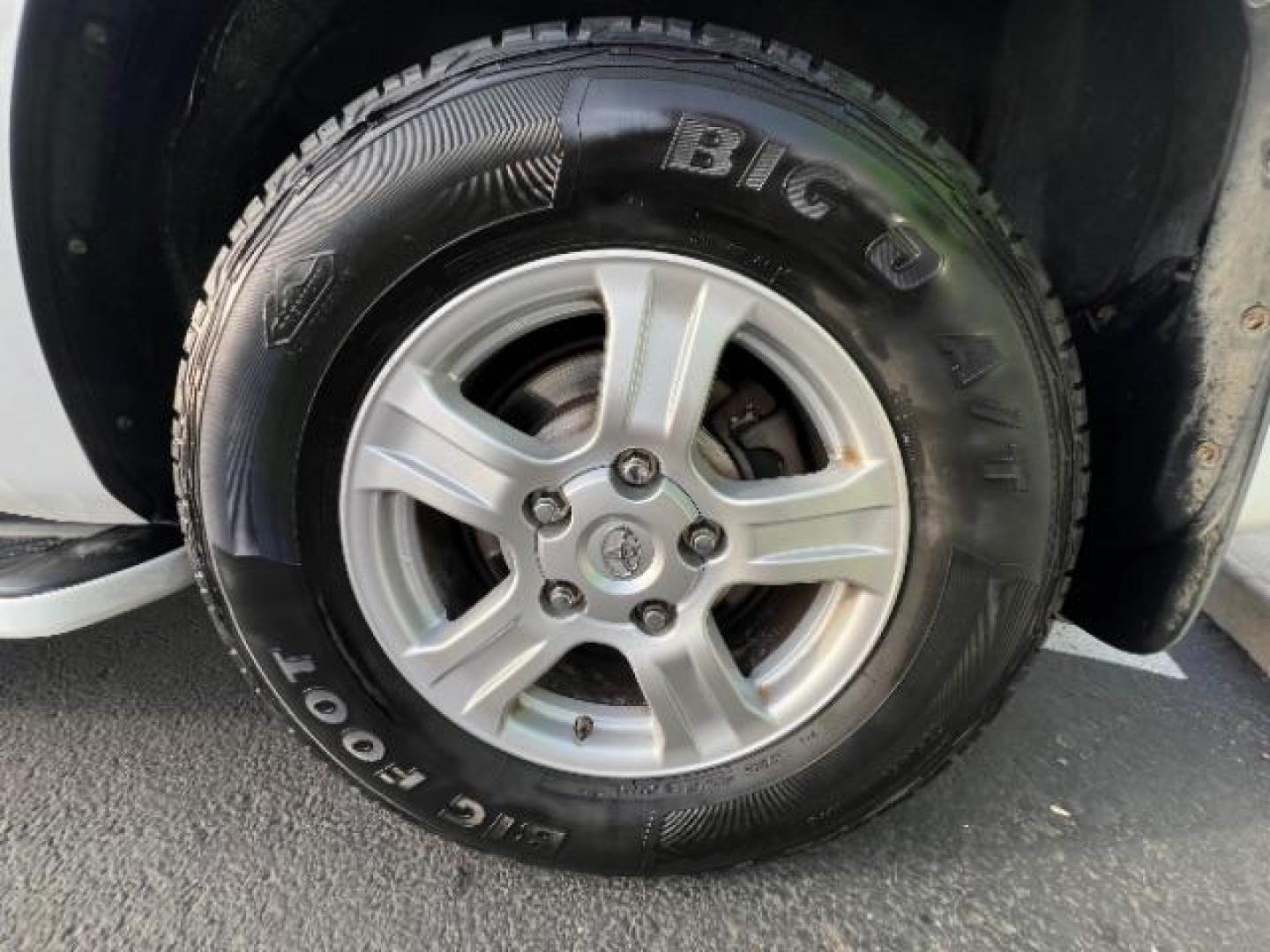2008 Super White /Graphite Cloth Interior Toyota Sequoia SR5 5.7L 2WD (5TDZY64A18S) with an 4.7L V8 DOHC 32V engine, 6-Speed Automatic transmission, located at 1865 East Red Hills Pkwy, St. George, 84770, (435) 628-0023, 37.120850, -113.543640 - We specialize in helping ALL people get the best financing available. No matter your credit score, good, bad or none we can get you an amazing rate. Had a bankruptcy, divorce, or repossessions? We give you the green light to get your credit back on the road. Low down and affordable payments that fit - Photo#11