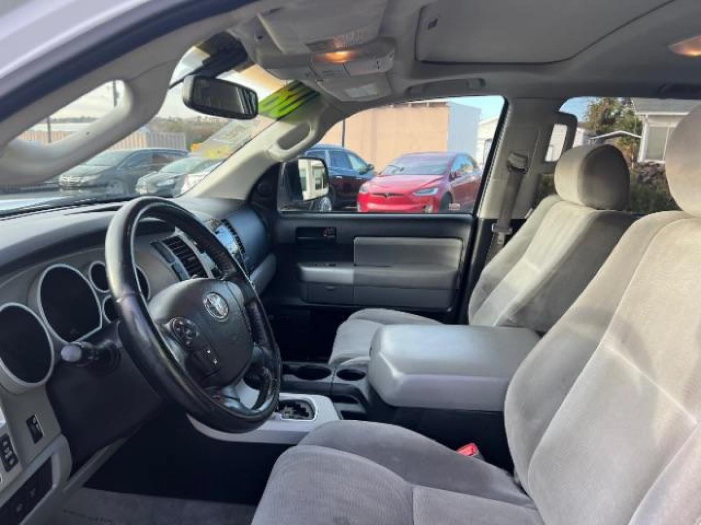 2008 Super White /Graphite Cloth Interior Toyota Sequoia SR5 5.7L 2WD (5TDZY64A18S) with an 4.7L V8 DOHC 32V engine, 6-Speed Automatic transmission, located at 1865 East Red Hills Pkwy, St. George, 84770, (435) 628-0023, 37.120850, -113.543640 - We specialize in helping ALL people get the best financing available. No matter your credit score, good, bad or none we can get you an amazing rate. Had a bankruptcy, divorce, or repossessions? We give you the green light to get your credit back on the road. Low down and affordable payments that fit - Photo#14