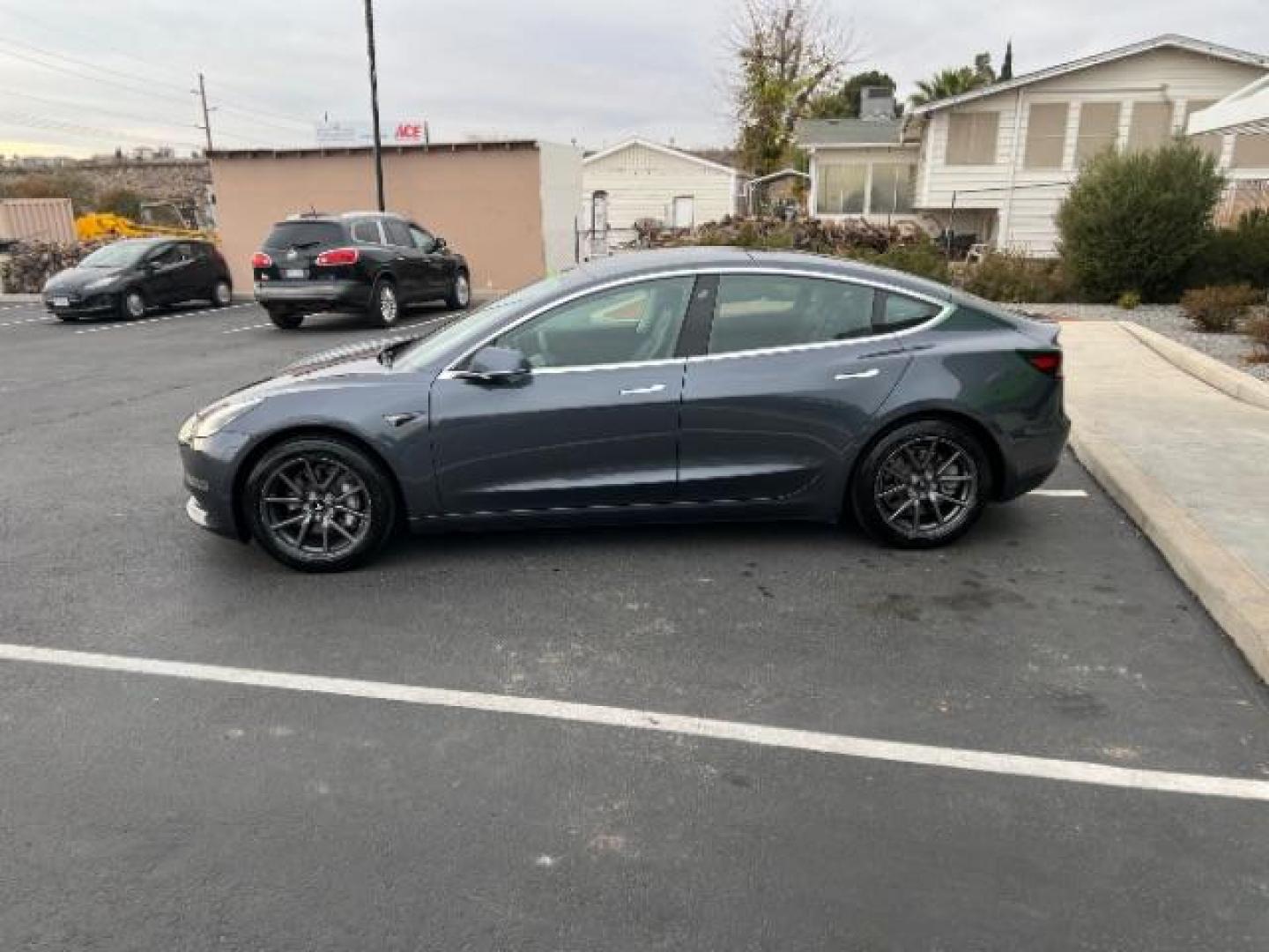2019 gray /All Black, leatherette Tesla Model 3 Long Range (5YJ3E1EA7KF) with an ELECTRIC engine, 1-Speed Automatic transmission, located at 1865 East Red Hills Pkwy, St. George, 84770, (435) 628-0023, 37.120850, -113.543640 - Photo#9