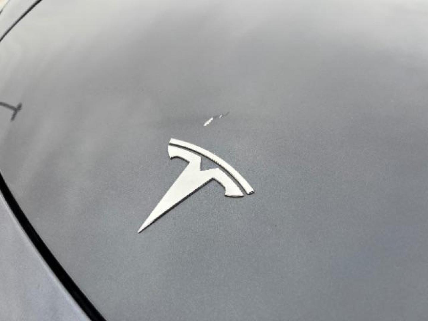2019 gray /All Black, leatherette Tesla Model 3 Long Range (5YJ3E1EA7KF) with an ELECTRIC engine, 1-Speed Automatic transmission, located at 1865 East Red Hills Pkwy, St. George, 84770, (435) 628-0023, 37.120850, -113.543640 - Photo#23