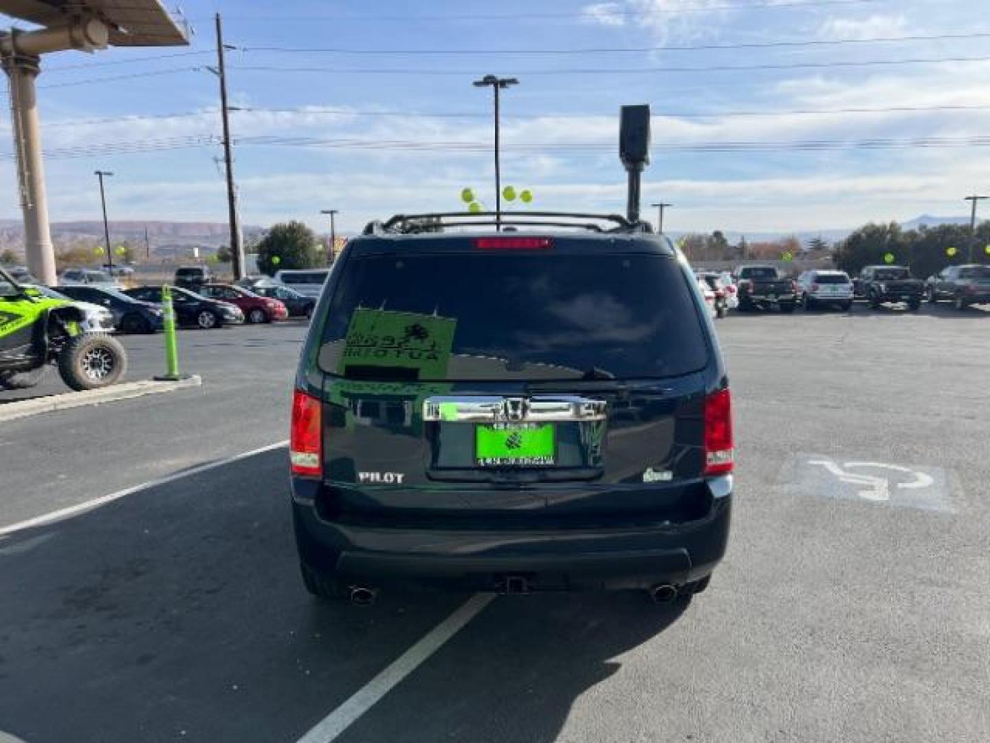 2011 Bali Blue Pearl /Gray Leather Interior Honda Pilot EX-L 2WD 5-Spd AT (5FNYF3H59BB) with an 3.5L V6 SOHC 24V engine, 5-Speed Automatic transmission, located at 1865 East Red Hills Pkwy, St. George, 84770, (435) 628-0023, 37.120850, -113.543640 - Photo#6
