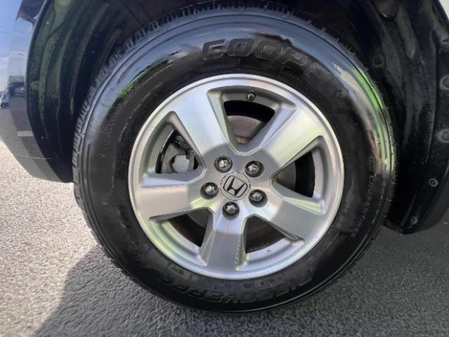 2011 Bali Blue Pearl /Gray Leather Interior Honda Pilot EX-L 2WD 5-Spd AT (5FNYF3H59BB) with an 3.5L V6 SOHC 24V engine, 5-Speed Automatic transmission, located at 1865 East Red Hills Pkwy, St. George, 84770, (435) 628-0023, 37.120850, -113.543640 - Photo#10