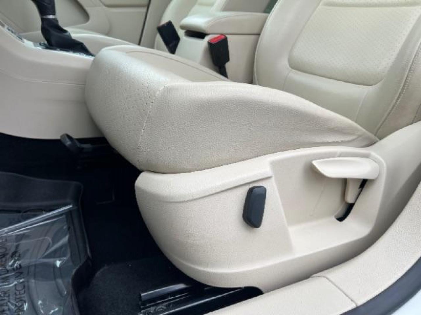 2012 Candy White /Desert Beige Leather Volkswagen Tiguan S 4Motion (WVGBV7AX6CW) with an 2.0L L4 DOHC 16V TURBO engine, 6-Speed Automatic transmission, located at 1865 East Red Hills Pkwy, St. George, 84770, (435) 628-0023, 37.120850, -113.543640 - We specialize in helping ALL people get the best financing available. No matter your credit score, good, bad or none we can get you an amazing rate. Had a bankruptcy, divorce, or repossessions? We give you the green light to get your credit back on the road. Low down and affordable payments that fit - Photo#13
