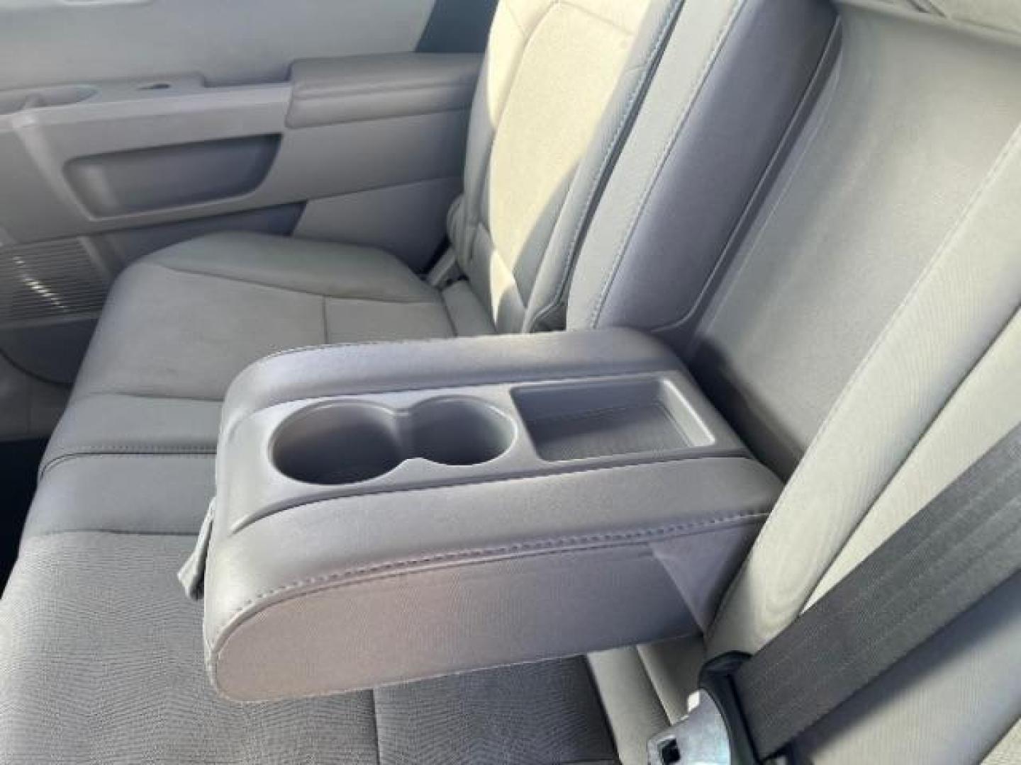 2011 Alabaster Silver Metallic /Black Cloth Interior Honda Pilot LX 2WD 5-Spd AT (5FNYF3H25BB) with an 3.5L V6 SOHC 24V engine, 5-Speed Automatic transmission, located at 1865 East Red Hills Pkwy, St. George, 84770, (435) 628-0023, 37.120850, -113.543640 - Photo#23