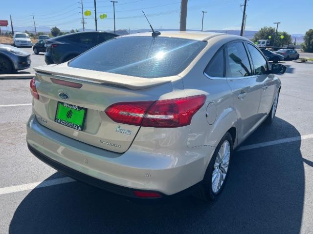 2018 White Gold Metallic /Medium Soft Ceramic, leather Ford Focus Titanium Sedan (1FADP3J27JL) with an 2.0L L4 DOHC 16V engine, 6-Speed Automatic transmission, located at 1865 East Red Hills Pkwy, St. George, 84770, (435) 628-0023, 37.120850, -113.543640 - We specialize in helping ALL people get the best financing available. No matter your credit score, good, bad or none we can get you an amazing rate. Had a bankruptcy, divorce, or repossessions? We give you the green light to get your credit back on the road. Low down and affordable payments that fit- Photo#6