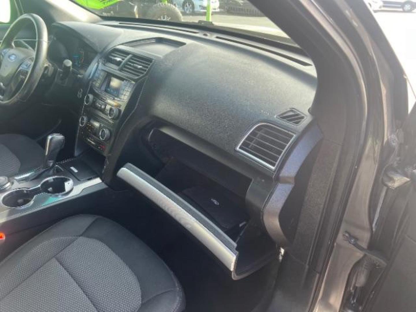 2017 Smoked Quartz Tinted Clearcoat Metallic /Dark Earth w/Ebony Black, leather/sueded microfibe Ford Explorer XLT 4WD (1FM5K8D80HG) with an 3.5L V6 DOHC 24V engine, 6-Speed Automatic transmission, located at 940 North Main Street, Cedar City, UT, 84720, (435) 628-0023, 37.692936, -113.061897 - Photo#33