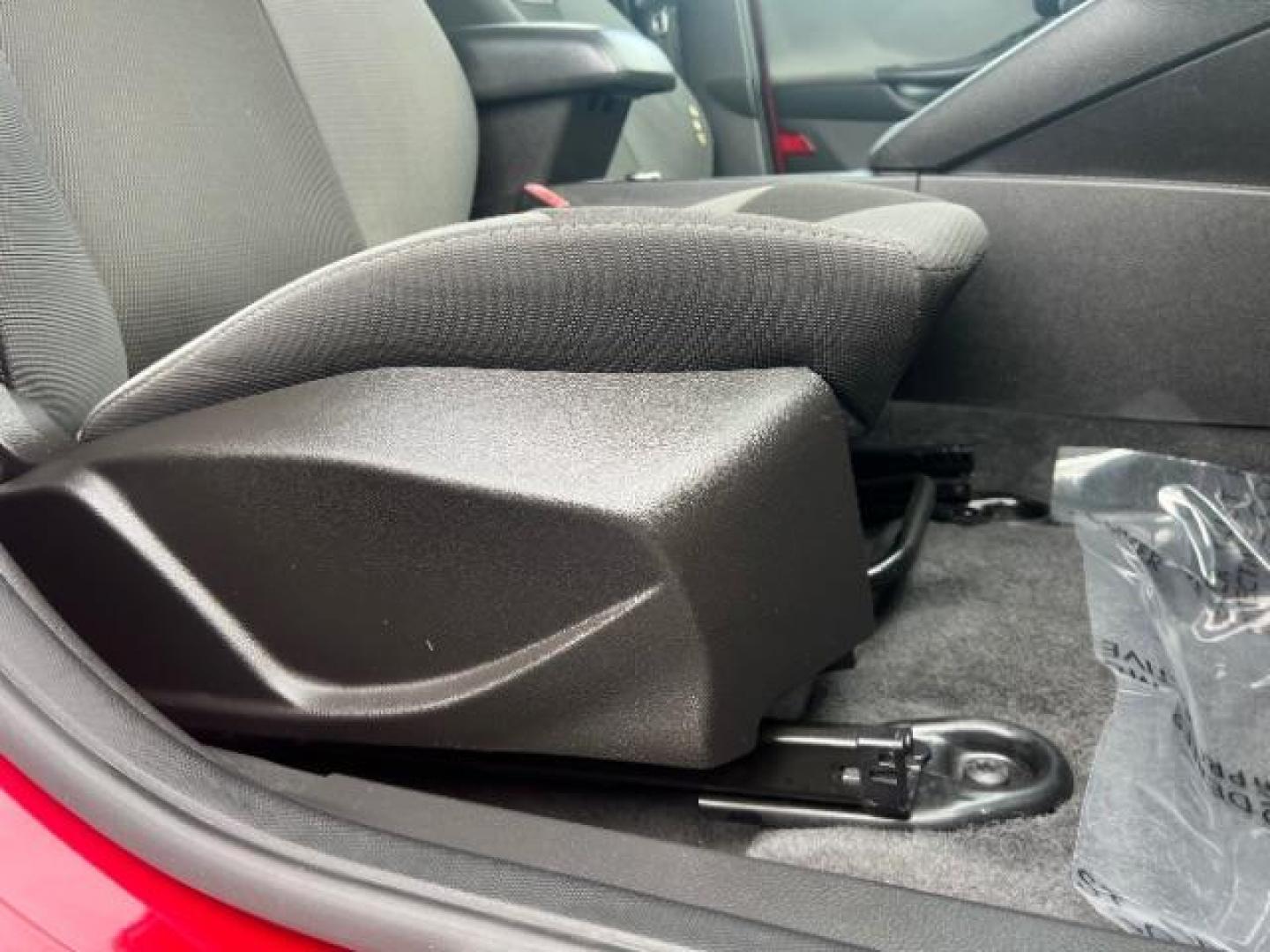 2012 Race Red /Charcoal Black/Metal Gray Cloth Interior Ford Focus SE (1FAHP3K22CL) with an 2.0L L4 DOHC 16V engine, located at 1865 East Red Hills Pkwy, St. George, 84770, (435) 628-0023, 37.120850, -113.543640 - We specialize in helping ALL people get the best financing available. No matter your credit score, good, bad or none we can get you an amazing rate. Had a bankruptcy, divorce, or repossessions? We give you the green light to get your credit back on the road. Low down and affordable payments that fit - Photo#29