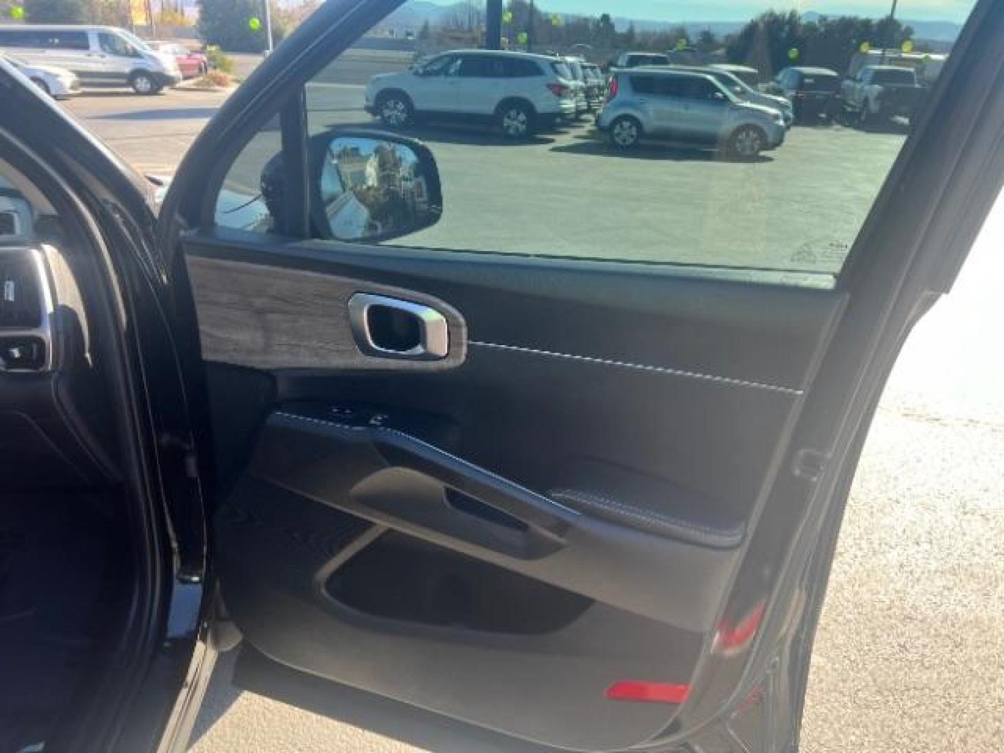 2022 Black /Black Leather Interior Kia Sorento X-Line S AWD (5XYRLDLC5NG) with an 4 CYL engine, AUTOMATIC transmission, located at 1865 East Red Hills Pkwy, St. George, 84770, (435) 628-0023, 37.120850, -113.543640 - 2022 Kia Sorento X-Line S AWD in excellent condition. Equipped with a 2.5L 4-cylinder engine for strong performance and fuel efficiency, all-wheel drive for confident handling, and the rugged X-Line trim with premium upgrades. Spacious 3-row seating comfortably fits up to 7 passengers. Features mode - Photo#31