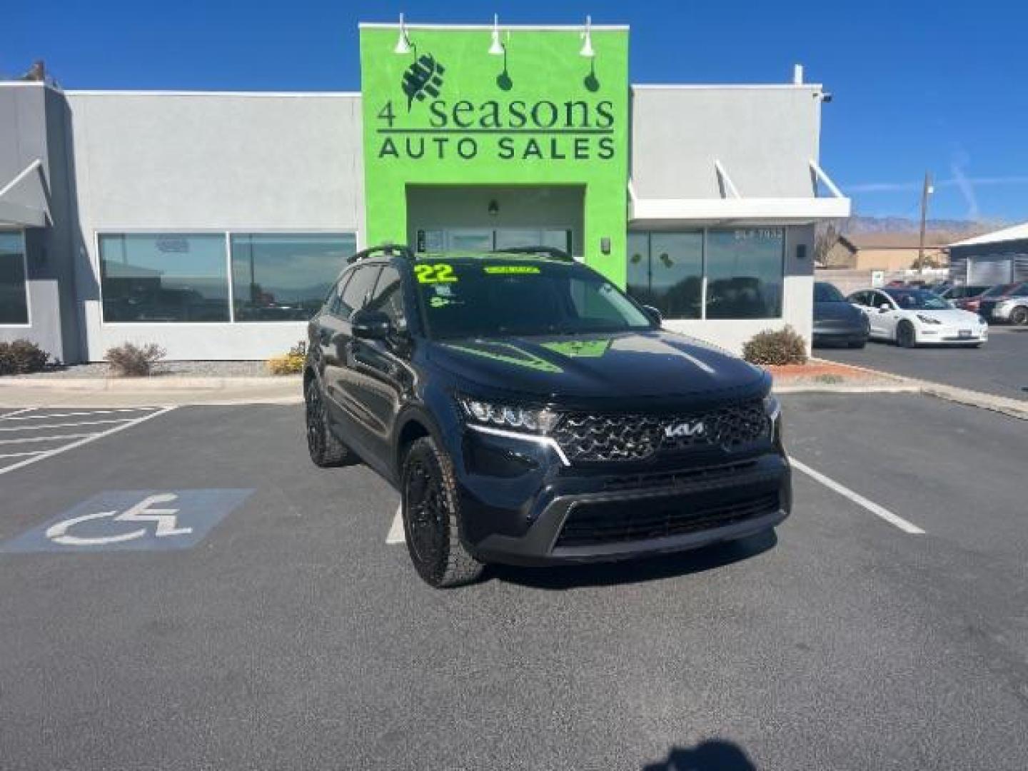 2022 Black /Black Leather Interior Kia Sorento X-Line S AWD (5XYRLDLC5NG) with an 4 CYL engine, AUTOMATIC transmission, located at 1865 East Red Hills Pkwy, St. George, 84770, (435) 628-0023, 37.120850, -113.543640 - 2022 Kia Sorento X-Line S AWD in excellent condition. Equipped with a 2.5L 4-cylinder engine for strong performance and fuel efficiency, all-wheel drive for confident handling, and the rugged X-Line trim with premium upgrades. Spacious 3-row seating comfortably fits up to 7 passengers. Features mode - Photo#0