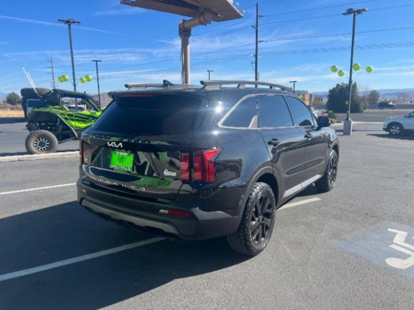2022 Black /Black Leather Interior Kia Sorento X-Line S AWD (5XYRLDLC5NG) with an 4 CYL engine, AUTOMATIC transmission, located at 1865 East Red Hills Pkwy, St. George, 84770, (435) 628-0023, 37.120850, -113.543640 - 2022 Kia Sorento X-Line S AWD in excellent condition. Equipped with a 2.5L 4-cylinder engine for strong performance and fuel efficiency, all-wheel drive for confident handling, and the rugged X-Line trim with premium upgrades. Spacious 3-row seating comfortably fits up to 7 passengers. Features mode - Photo#6