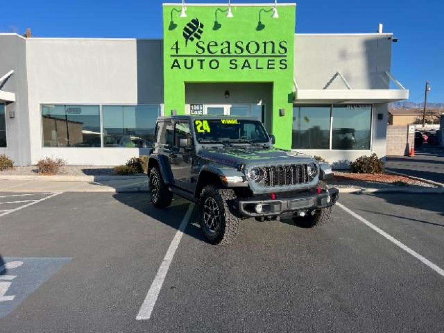 2024 Anvil Clear Coat /Black Jeep Wrangler Rubicon (1C4PJXCG6RW) with an 3.6L V6 DOHC 24V engine, Automatic transmission, located at 1865 East Red Hills Pkwy, St. George, 84770, (435) 628-0023, 37.120850, -113.543640 - Photo#0