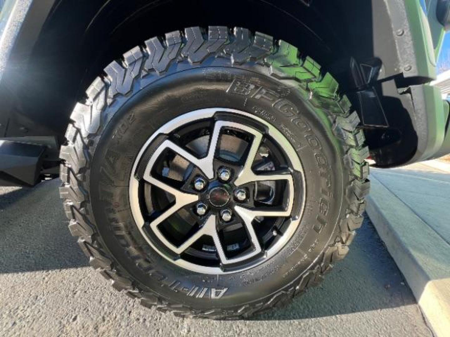 2024 Anvil Clear Coat /Black Jeep Wrangler Rubicon (1C4PJXCG6RW) with an 3.6L V6 DOHC 24V engine, Automatic transmission, located at 1865 East Red Hills Pkwy, St. George, 84770, (435) 628-0023, 37.120850, -113.543640 - Photo#10
