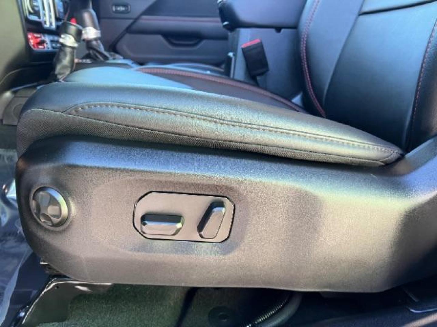 2024 Anvil Clear Coat /Black Jeep Wrangler Rubicon (1C4PJXCG6RW) with an 3.6L V6 DOHC 24V engine, Automatic transmission, located at 1865 East Red Hills Pkwy, St. George, 84770, (435) 628-0023, 37.120850, -113.543640 - Photo#14