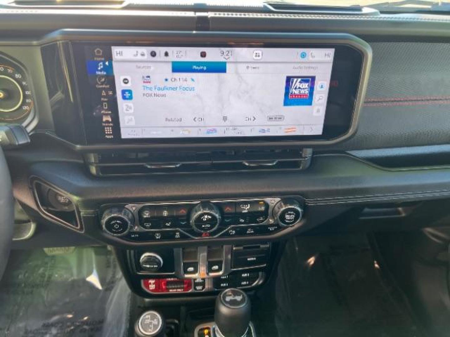 2024 Anvil Clear Coat /Black Jeep Wrangler Rubicon (1C4PJXCG6RW) with an 3.6L V6 DOHC 24V engine, Automatic transmission, located at 1865 East Red Hills Pkwy, St. George, 84770, (435) 628-0023, 37.120850, -113.543640 - Photo#18