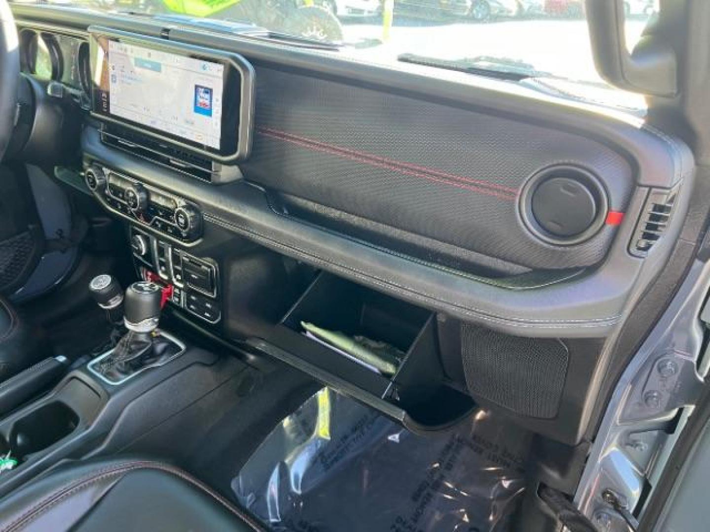 2024 Anvil Clear Coat /Black Jeep Wrangler Rubicon (1C4PJXCG6RW) with an 3.6L V6 DOHC 24V engine, Automatic transmission, located at 1865 East Red Hills Pkwy, St. George, 84770, (435) 628-0023, 37.120850, -113.543640 - Photo#22