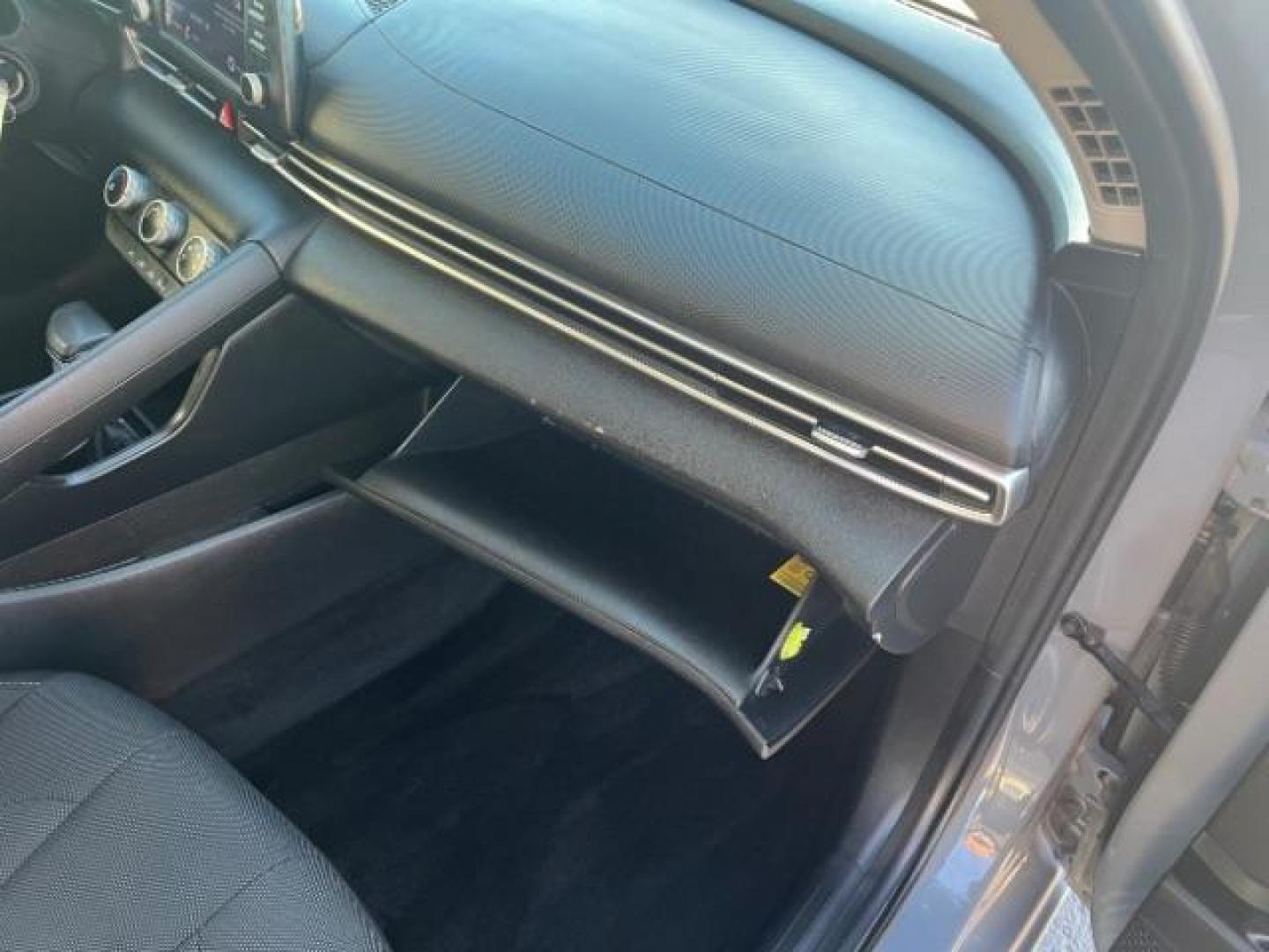 2021 Portofino Gray /Black Hyundai Elantra SE (KMHLL4AG0MU) with an 2.0L L4 DOHC 16V engine, 6-Speed Automatic transmission, located at 1865 East Red Hills Pkwy, St. George, 84770, (435) 628-0023, 37.120850, -113.543640 - We specialize in helping ALL people get the best financing available. No matter your credit score, good, bad or none we can get you an amazing rate. Had a bankruptcy, divorce, or repossessions? We give you the green light to get your credit back on the road. Low down and affordable payments that fit - Photo#30