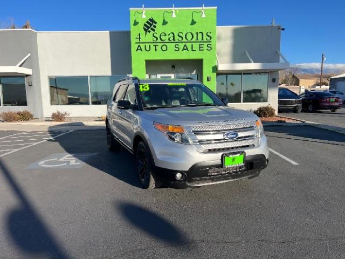 2013 Ingot Silver Metallic /Charcoal Black Leather Interior Ford Explorer XLT FWD (1FM5K7D86DG) with an 3.5L V6 DOHC 24V engine, 6-Speed Automatic transmission, located at 1865 East Red Hills Pkwy, St. George, 84770, (435) 628-0023, 37.120850, -113.543640 - We specialize in helping ALL people get the best financing available. No matter your credit score, good, bad or none we can get you an amazing rate. Had a bankruptcy, divorce, or repossessions? We give you the green light to get your credit back on the road. Low down and affordable payments that fit - Photo#0