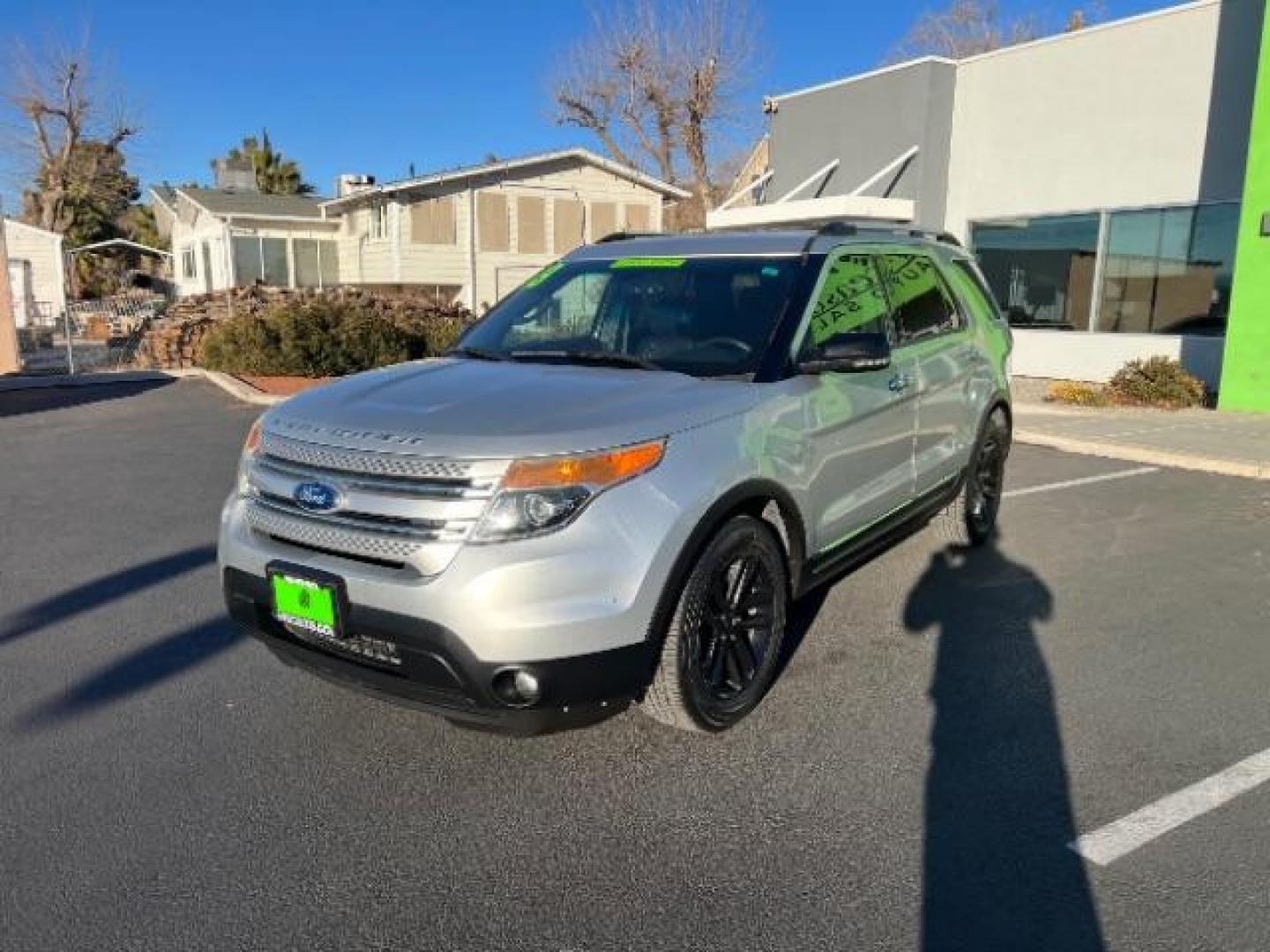 2013 Ingot Silver Metallic /Charcoal Black Leather Interior Ford Explorer XLT FWD (1FM5K7D86DG) with an 3.5L V6 DOHC 24V engine, 6-Speed Automatic transmission, located at 1865 East Red Hills Pkwy, St. George, 84770, (435) 628-0023, 37.120850, -113.543640 - We specialize in helping ALL people get the best financing available. No matter your credit score, good, bad or none we can get you an amazing rate. Had a bankruptcy, divorce, or repossessions? We give you the green light to get your credit back on the road. Low down and affordable payments that fit - Photo#2