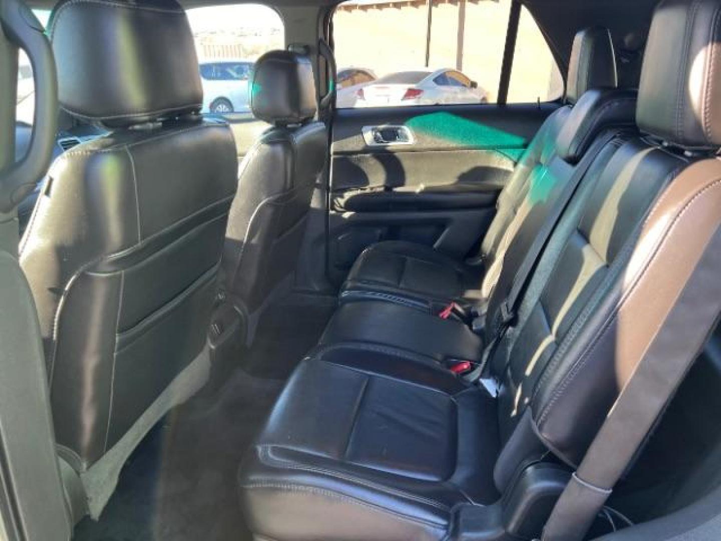 2013 Ingot Silver Metallic /Charcoal Black Leather Interior Ford Explorer XLT FWD (1FM5K7D86DG) with an 3.5L V6 DOHC 24V engine, 6-Speed Automatic transmission, located at 1865 East Red Hills Pkwy, St. George, 84770, (435) 628-0023, 37.120850, -113.543640 - We specialize in helping ALL people get the best financing available. No matter your credit score, good, bad or none we can get you an amazing rate. Had a bankruptcy, divorce, or repossessions? We give you the green light to get your credit back on the road. Low down and affordable payments that fit - Photo#20