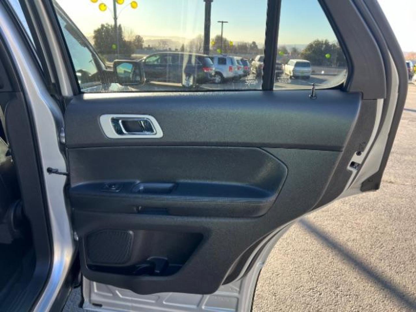 2013 Ingot Silver Metallic /Charcoal Black Leather Interior Ford Explorer XLT FWD (1FM5K7D86DG) with an 3.5L V6 DOHC 24V engine, 6-Speed Automatic transmission, located at 1865 East Red Hills Pkwy, St. George, 84770, (435) 628-0023, 37.120850, -113.543640 - We specialize in helping ALL people get the best financing available. No matter your credit score, good, bad or none we can get you an amazing rate. Had a bankruptcy, divorce, or repossessions? We give you the green light to get your credit back on the road. Low down and affordable payments that fit - Photo#29