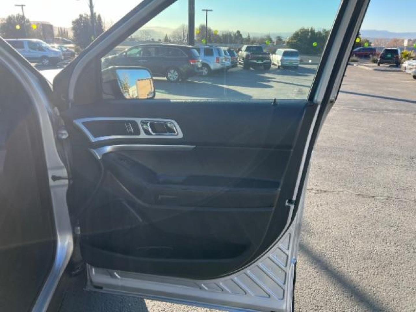 2013 Ingot Silver Metallic /Charcoal Black Leather Interior Ford Explorer XLT FWD (1FM5K7D86DG) with an 3.5L V6 DOHC 24V engine, 6-Speed Automatic transmission, located at 1865 East Red Hills Pkwy, St. George, 84770, (435) 628-0023, 37.120850, -113.543640 - We specialize in helping ALL people get the best financing available. No matter your credit score, good, bad or none we can get you an amazing rate. Had a bankruptcy, divorce, or repossessions? We give you the green light to get your credit back on the road. Low down and affordable payments that fit - Photo#31