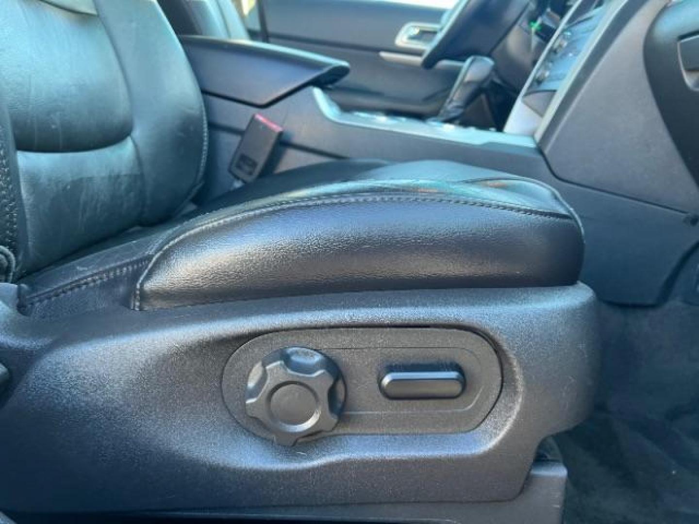 2013 Ingot Silver Metallic /Charcoal Black Leather Interior Ford Explorer XLT FWD (1FM5K7D86DG) with an 3.5L V6 DOHC 24V engine, 6-Speed Automatic transmission, located at 1865 East Red Hills Pkwy, St. George, 84770, (435) 628-0023, 37.120850, -113.543640 - We specialize in helping ALL people get the best financing available. No matter your credit score, good, bad or none we can get you an amazing rate. Had a bankruptcy, divorce, or repossessions? We give you the green light to get your credit back on the road. Low down and affordable payments that fit - Photo#32