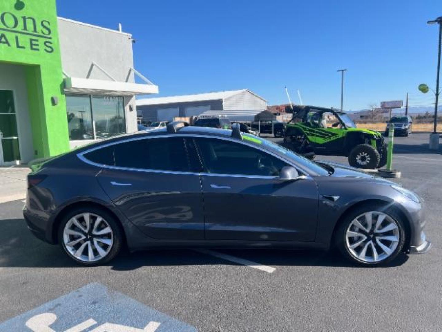 2018 Gray /Black Tesla Model 3 Long Range (5YJ3E1EB8JF) with an Electric engine, 1 Speed-Automatic transmission, located at 1865 East Red Hills Pkwy, St. George, 84770, (435) 628-0023, 37.120850, -113.543640 - COMING SOON! ****Price includes $4k IRS EV REBATE**** We are setup with IRS to file the rebate directly and take credit off the price of car. Check with IRS EV website to be sure you qualify. Trump has threatened to end rebate so ACT FAST! Long Range AWD in excellent condition. Upgraded computer r - Photo#9
