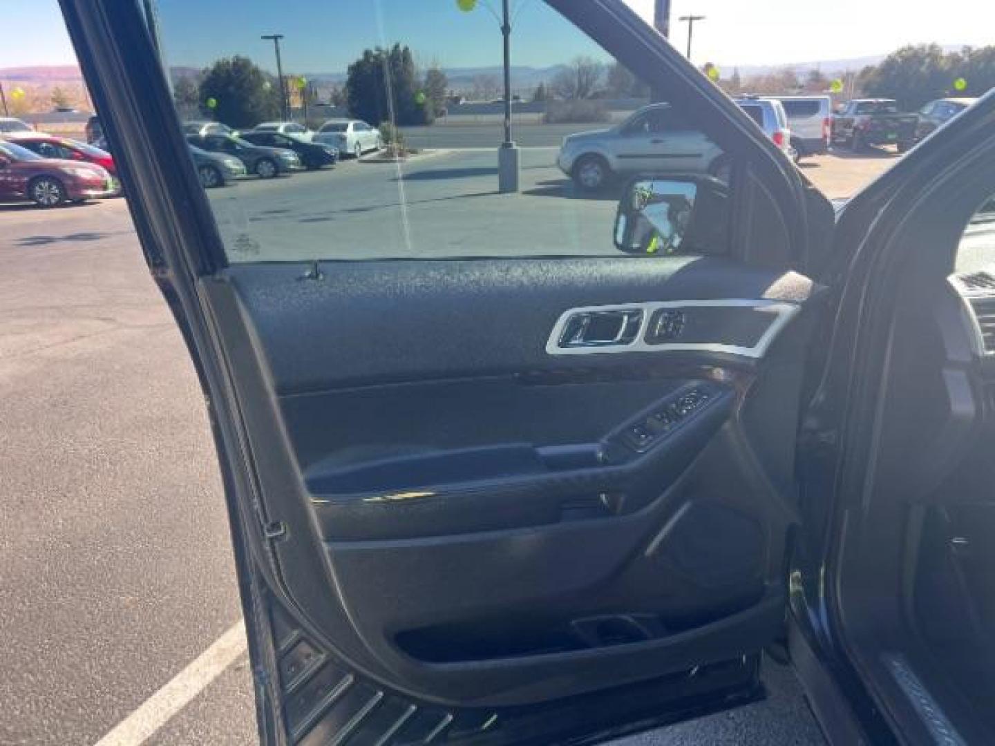 2013 Tuxedo Black Metallic /Charcoal Black Perforated Leather Interior Ford Explorer Limited FWD (1FM5K7F89DG) with an 3.5L V6 DOHC 24V engine, 6-Speed Automatic transmission, located at 1865 East Red Hills Pkwy, St. George, 84770, (435) 628-0023, 37.120850, -113.543640 - We specialize in helping ALL people get the best financing available. No matter your credit score, good, bad or none we can get you an amazing rate. Had a bankruptcy, divorce, or repossessions? We give you the green light to get your credit back on the road. Low down and affordable payments that fit - Photo#12