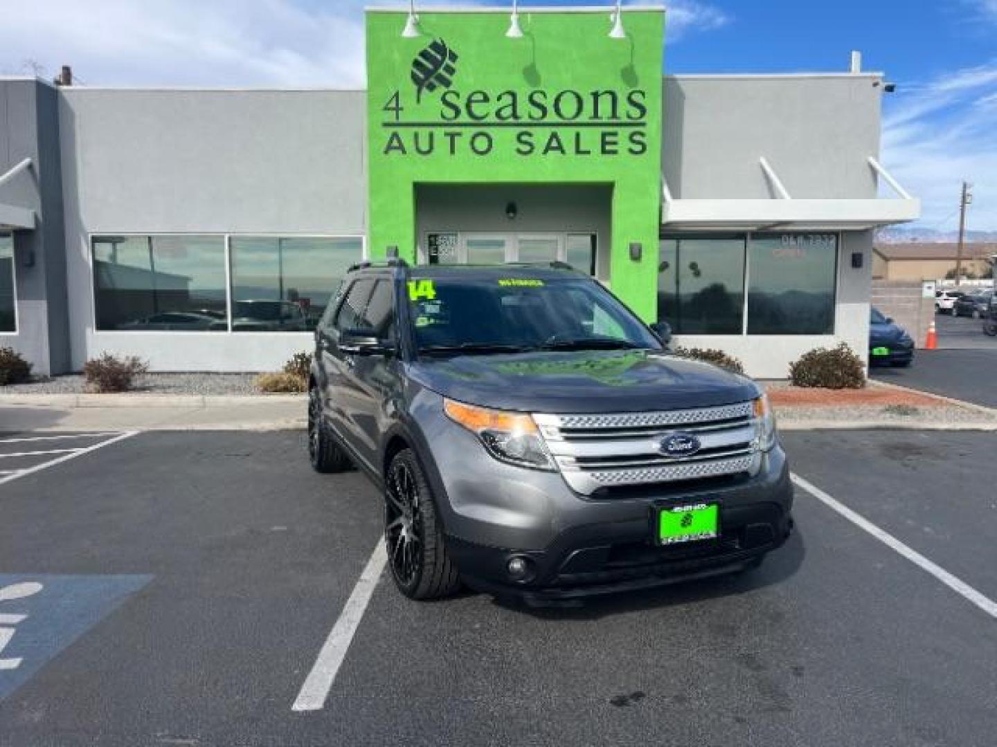 2014 Gray /Black Leather Interior Ford Explorer S (1FM5K7D82EG) with an 3.5L V6 DOHC 24V engine, 6-Speed Automatic transmission, located at 1865 East Red Hills Pkwy, St. George, 84770, (435) 628-0023, 37.120850, -113.543640 - We specialize in helping ALL people get the best financing available. No matter your credit score, good, bad or none we can get you an amazing rate. Had a bankruptcy, divorce, or repossessions? We give you the green light to get your credit back on the road. Low down and affordable payments that fit - Photo#0