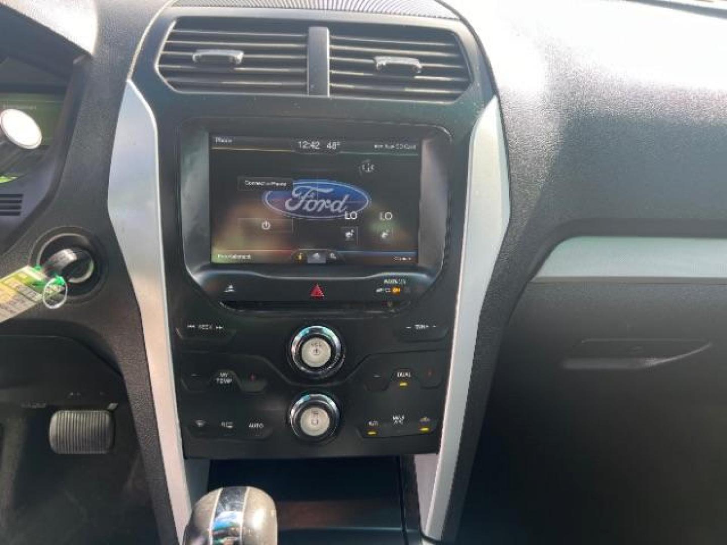 2014 Gray /Black Leather Interior Ford Explorer S (1FM5K7D82EG) with an 3.5L V6 DOHC 24V engine, 6-Speed Automatic transmission, located at 1865 East Red Hills Pkwy, St. George, 84770, (435) 628-0023, 37.120850, -113.543640 - We specialize in helping ALL people get the best financing available. No matter your credit score, good, bad or none we can get you an amazing rate. Had a bankruptcy, divorce, or repossessions? We give you the green light to get your credit back on the road. Low down and affordable payments that fit - Photo#18