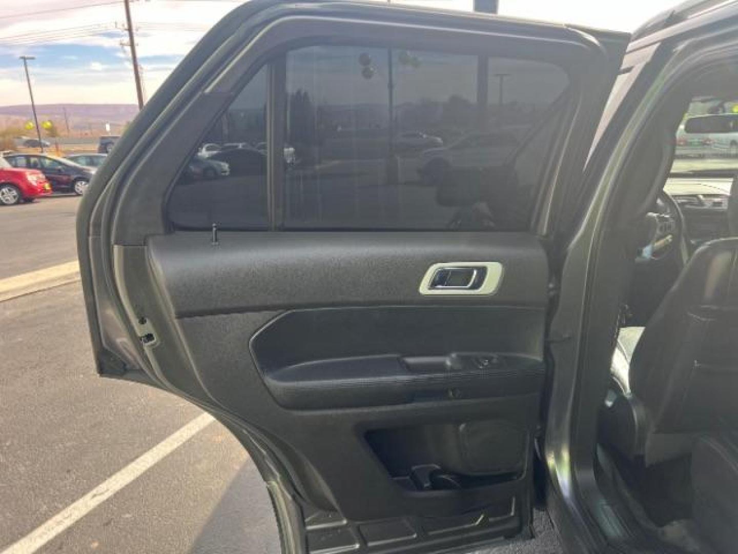 2014 Gray /Black Leather Interior Ford Explorer S (1FM5K7D82EG) with an 3.5L V6 DOHC 24V engine, 6-Speed Automatic transmission, located at 1865 East Red Hills Pkwy, St. George, 84770, (435) 628-0023, 37.120850, -113.543640 - We specialize in helping ALL people get the best financing available. No matter your credit score, good, bad or none we can get you an amazing rate. Had a bankruptcy, divorce, or repossessions? We give you the green light to get your credit back on the road. Low down and affordable payments that fit - Photo#21