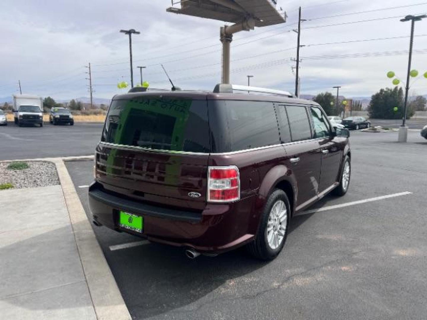 2018 Burgundy Velvet Tinted Clearcoat /Charcoal Black Ford Flex SEL (2FMGK5C87JB) with an 3.5L V6 DOHC 24V engine, 6-Speed Automatic transmission, located at 940 North Main Street, Cedar City, UT, 84720, (435) 628-0023, 37.692936, -113.061897 - We specialize in helping ALL people get the best financing available. No matter your credit score, good, bad or none we can get you an amazing rate. Had a bankruptcy, divorce, or repossessions? We give you the green light to get your credit back on the road. Low down and affordable payments that fit - Photo#6