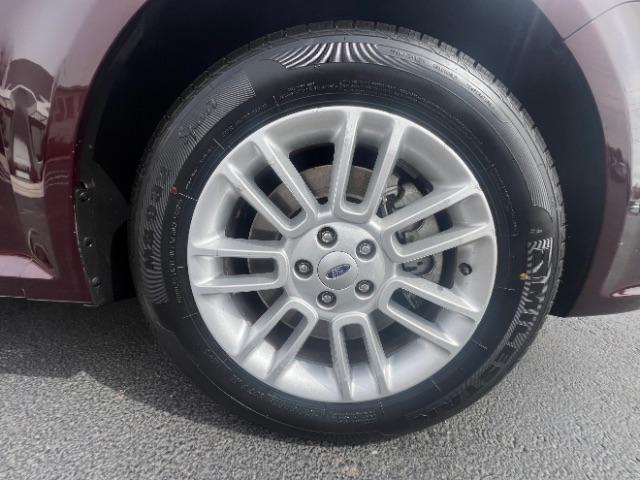 2018 Burgundy Velvet Tint /Charcoal Black Ford Flex SEL (2FMGK5C87JB) with an 3.5L V6 DOHC 24V engine, 6-Speed Automatic transmission, located at 1865 East Red Hills Pkwy, St. George, 84770, (435) 628-0023, 37.120850, -113.543640 - Photo#10