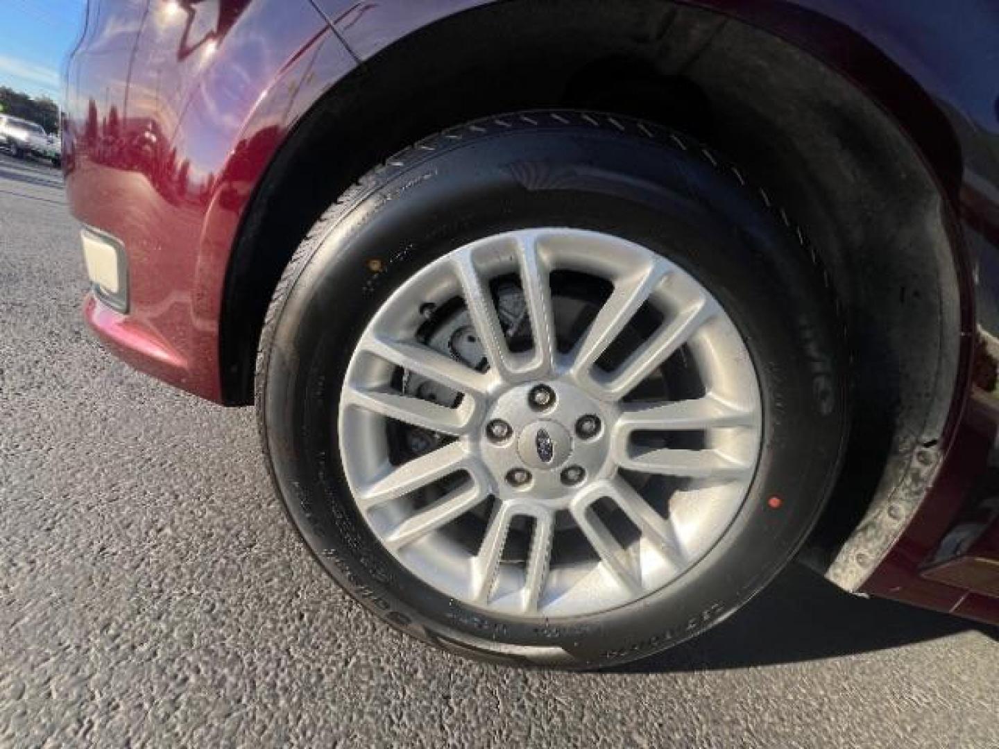 2018 Burgundy Velvet Tinted Clearcoat /Dune Ford Flex SEL (2FMGK5C87JB) with an 3.5L V6 DOHC 24V engine, 6-Speed Automatic transmission, located at 940 North Main Street, Cedar City, UT, 84720, (435) 628-0023, 37.692936, -113.061897 - Photo#10