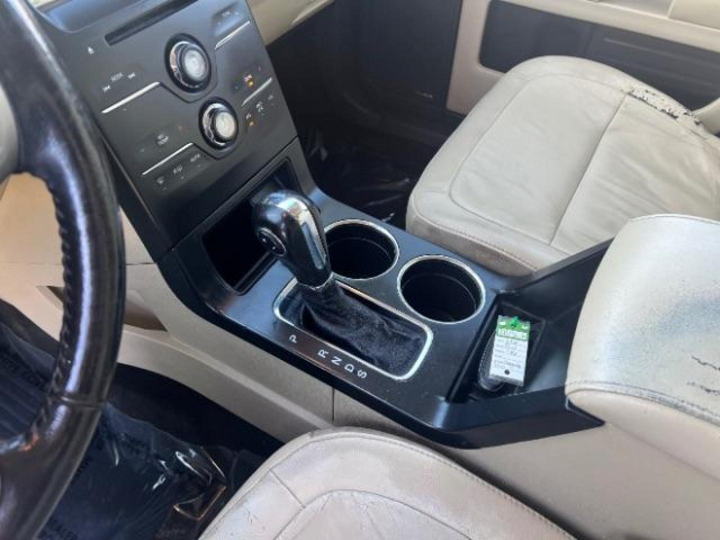 2018 Burgundy Velvet Tinted Clearcoat /Dune Ford Flex SEL (2FMGK5C87JB) with an 3.5L V6 DOHC 24V engine, 6-Speed Automatic transmission, located at 940 North Main Street, Cedar City, UT, 84720, (435) 628-0023, 37.692936, -113.061897 - Photo#18