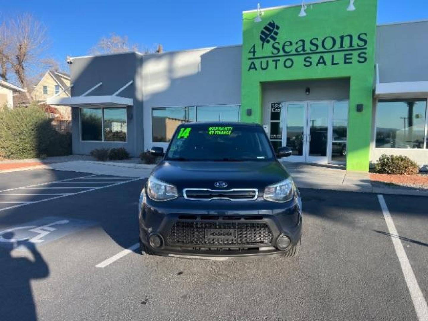2014 Two Tone Navy/Black /Black Interior Kia Soul + (KNDJP3A53E7) with an 2.0L L4 DOHC 16V engine, 6-Speed Automatic transmission, located at 940 North Main Street, Cedar City, UT, 84720, (435) 628-0023, 37.692936, -113.061897 - Photo#1