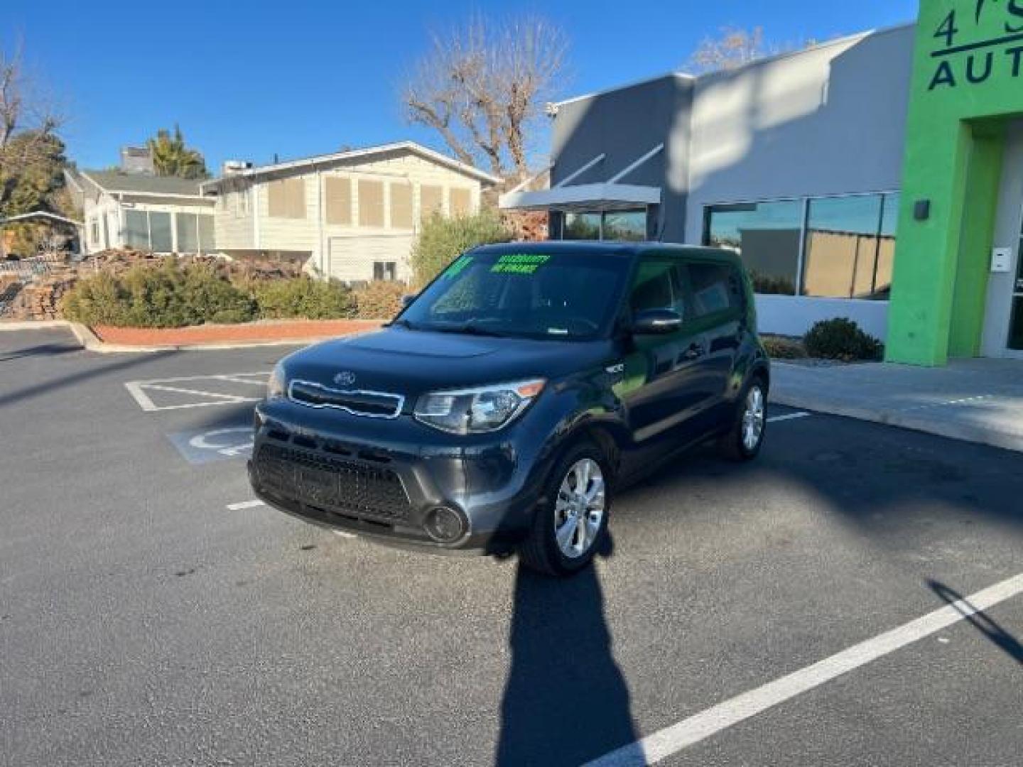 2014 Two Tone Navy/Black /Black Interior Kia Soul + (KNDJP3A53E7) with an 2.0L L4 DOHC 16V engine, 6-Speed Automatic transmission, located at 940 North Main Street, Cedar City, UT, 84720, (435) 628-0023, 37.692936, -113.061897 - Photo#2