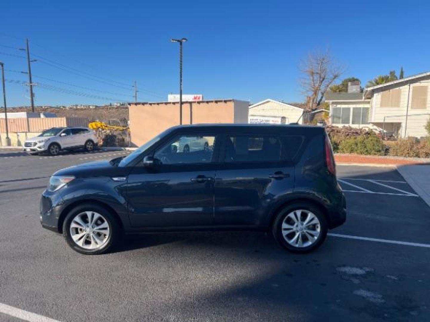 2014 Two Tone Navy/Black /Black Interior Kia Soul + (KNDJP3A53E7) with an 2.0L L4 DOHC 16V engine, 6-Speed Automatic transmission, located at 940 North Main Street, Cedar City, UT, 84720, (435) 628-0023, 37.692936, -113.061897 - Photo#3