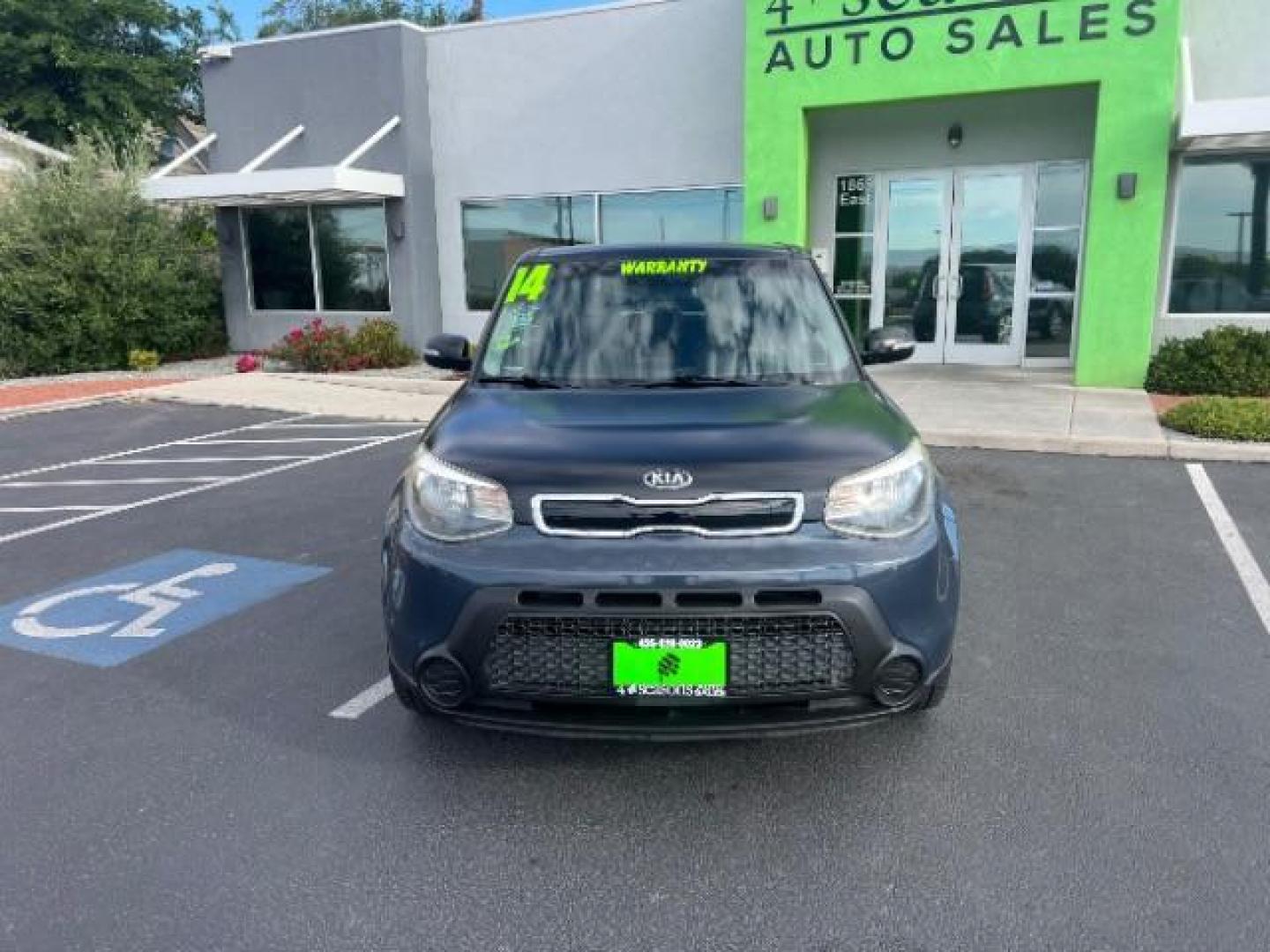 2014 Two Tone Navy/Black /Black Interior Kia Soul + (KNDJP3A53E7) with an 2.0L L4 DOHC 16V engine, 6-Speed Automatic transmission, located at 1865 East Red Hills Pkwy, St. George, 84770, (435) 628-0023, 37.120850, -113.543640 - We specialize in helping ALL people get the best financing available. No matter your credit score, good, bad or none we can get you an amazing rate. Had a bankruptcy, divorce, or repossessions? We give you the green light to get your credit back on the road. Low down and affordable payments that fit - Photo#1