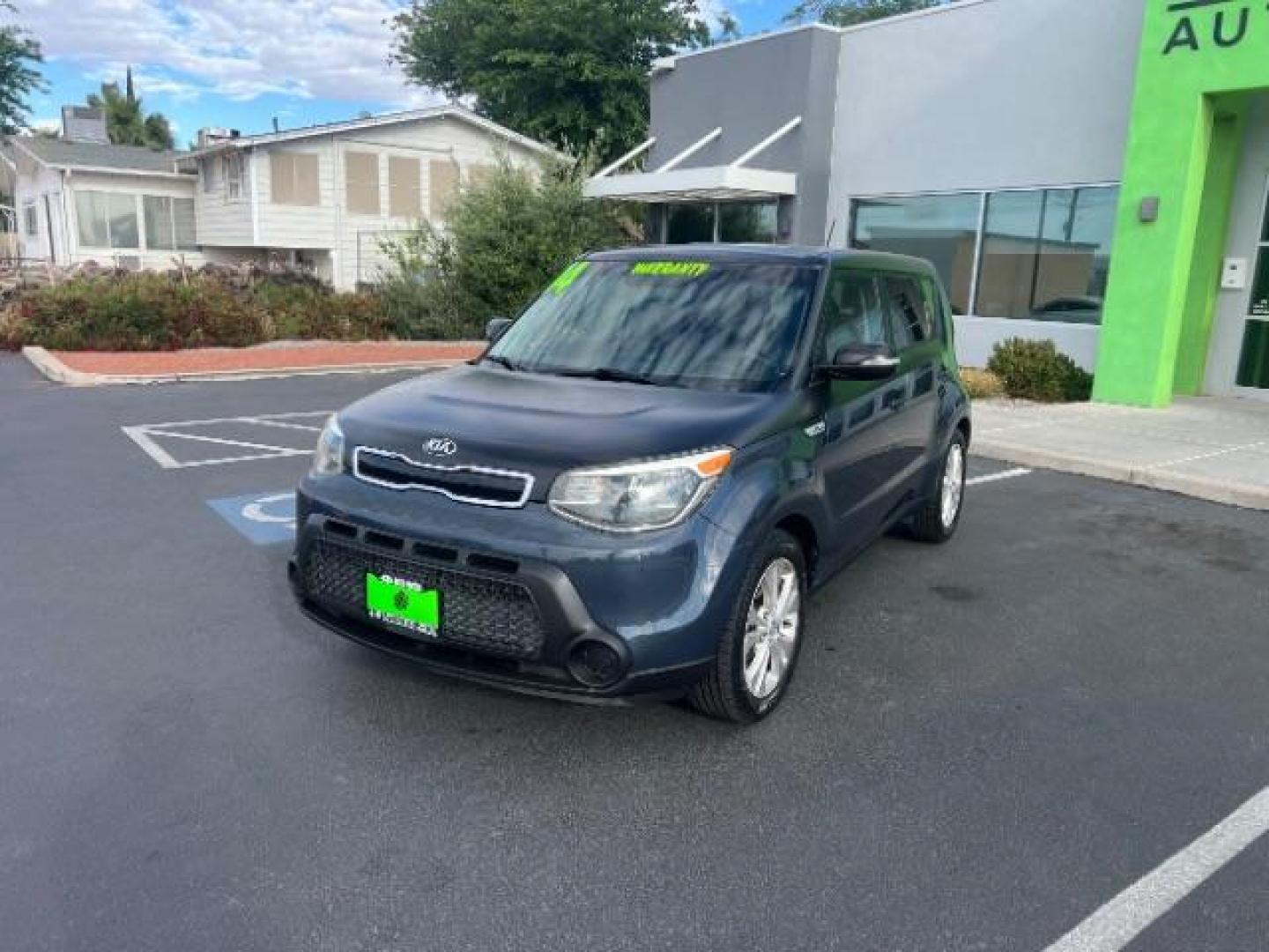 2014 Two Tone Navy/Black /Black Interior Kia Soul + (KNDJP3A53E7) with an 2.0L L4 DOHC 16V engine, 6-Speed Automatic transmission, located at 1865 East Red Hills Pkwy, St. George, 84770, (435) 628-0023, 37.120850, -113.543640 - We specialize in helping ALL people get the best financing available. No matter your credit score, good, bad or none we can get you an amazing rate. Had a bankruptcy, divorce, or repossessions? We give you the green light to get your credit back on the road. Low down and affordable payments that fit - Photo#2