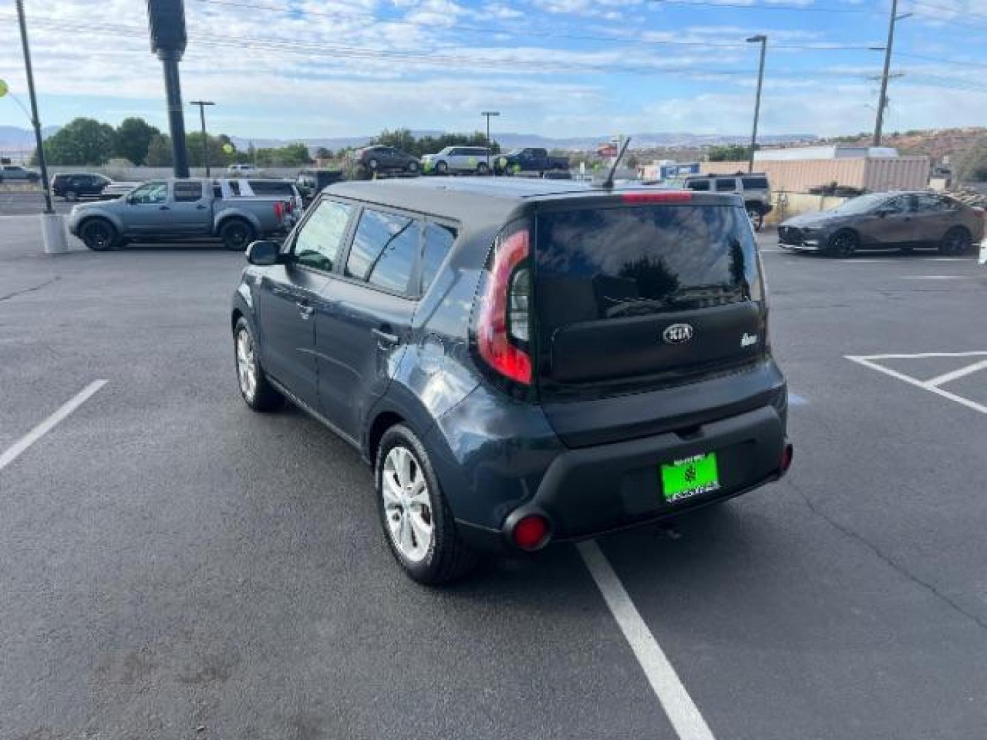 2014 Two Tone Navy/Black /Black Interior Kia Soul + (KNDJP3A53E7) with an 2.0L L4 DOHC 16V engine, 6-Speed Automatic transmission, located at 1865 East Red Hills Pkwy, St. George, 84770, (435) 628-0023, 37.120850, -113.543640 - We specialize in helping ALL people get the best financing available. No matter your credit score, good, bad or none we can get you an amazing rate. Had a bankruptcy, divorce, or repossessions? We give you the green light to get your credit back on the road. Low down and affordable payments that fit - Photo#4