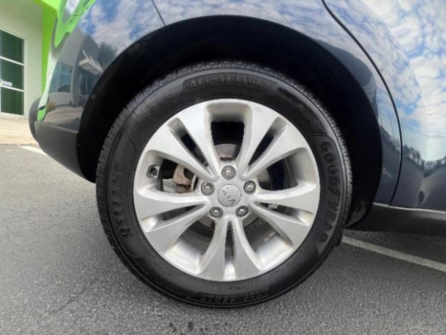 2014 Two Tone Navy/Black /Black Interior Kia Soul + (KNDJP3A53E7) with an 2.0L L4 DOHC 16V engine, 6-Speed Automatic transmission, located at 1865 East Red Hills Pkwy, St. George, 84770, (435) 628-0023, 37.120850, -113.543640 - We specialize in helping ALL people get the best financing available. No matter your credit score, good, bad or none we can get you an amazing rate. Had a bankruptcy, divorce, or repossessions? We give you the green light to get your credit back on the road. Low down and affordable payments that fit - Photo#8