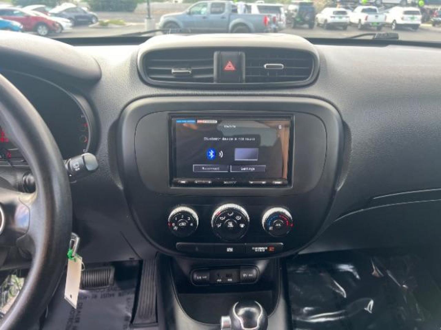 2014 Two Tone Navy/Black /Black Interior Kia Soul + (KNDJP3A53E7) with an 2.0L L4 DOHC 16V engine, 6-Speed Automatic transmission, located at 1865 East Red Hills Pkwy, St. George, 84770, (435) 628-0023, 37.120850, -113.543640 - We specialize in helping ALL people get the best financing available. No matter your credit score, good, bad or none we can get you an amazing rate. Had a bankruptcy, divorce, or repossessions? We give you the green light to get your credit back on the road. Low down and affordable payments that fit - Photo#17