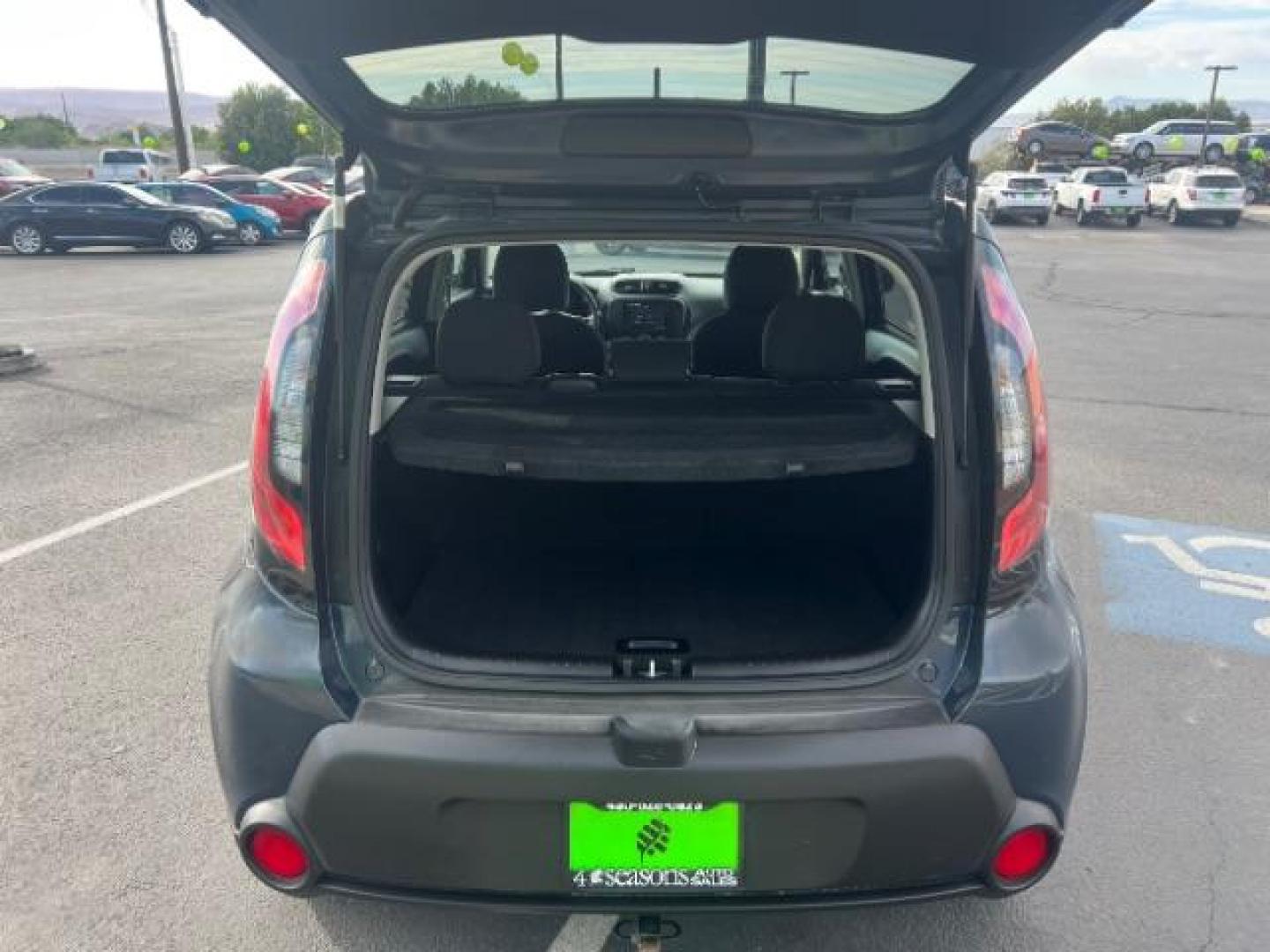 2014 Two Tone Navy/Black /Black Interior Kia Soul + (KNDJP3A53E7) with an 2.0L L4 DOHC 16V engine, 6-Speed Automatic transmission, located at 1865 East Red Hills Pkwy, St. George, 84770, (435) 628-0023, 37.120850, -113.543640 - We specialize in helping ALL people get the best financing available. No matter your credit score, good, bad or none we can get you an amazing rate. Had a bankruptcy, divorce, or repossessions? We give you the green light to get your credit back on the road. Low down and affordable payments that fit - Photo#24