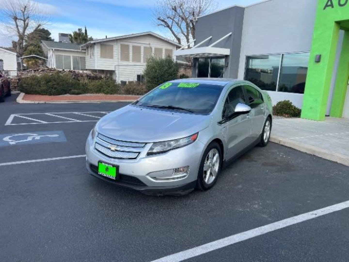 2013 Silver /Black Chevrolet Volt Premium w/ LEP (1G1RF6E44DU) with an 1.4L L4 DOHC 16V PLUG-IN HYBRID engine, Continuously Variable Transmission transmission, located at 1865 East Red Hills Pkwy, St. George, 84770, (435) 628-0023, 37.120850, -113.543640 - ***This vehicle qualifies for the EV/Hybrid tax rebate of up to $4,000*** We are setup with the IRS to receive direct payments within 72 hours. We file the rebate online with IRS and can credit it to your down payment, reduce the sales price OR give you cashback!! These cars will not last and can o - Photo#2