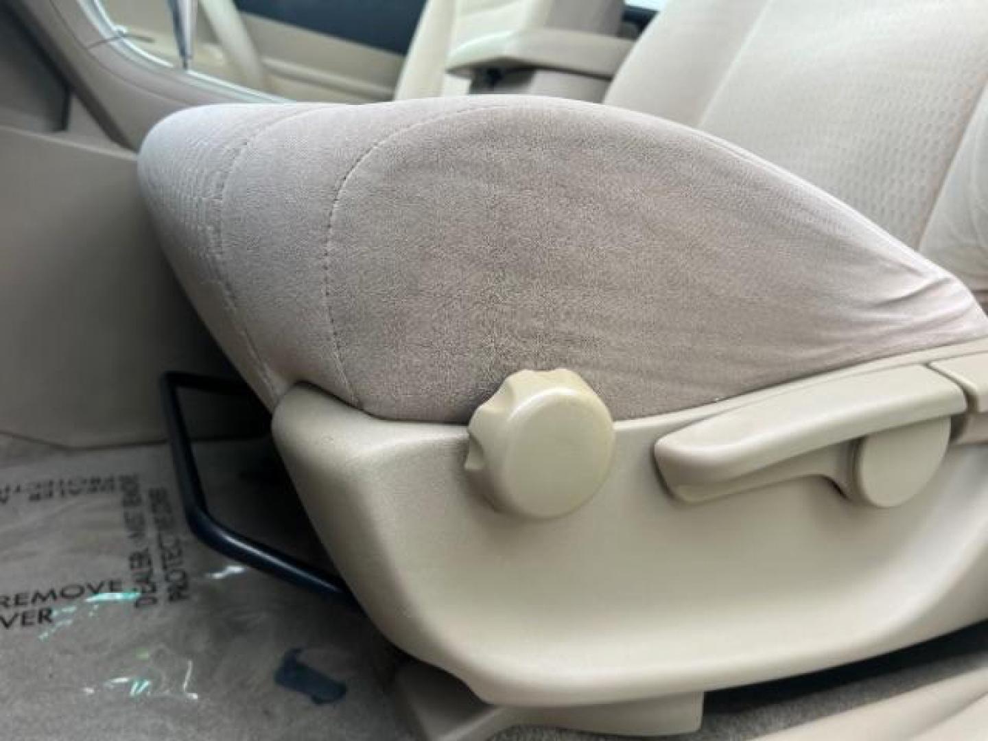 2009 Gray /Black Interior Toyota Highlander Base 2WD (JTEDA41A592) with an 3.5L V6 DOHC 24V engine, 5-Speed Automatic transmission, located at 940 North Main Street, Cedar City, UT, 84720, (435) 628-0023, 37.692936, -113.061897 - Photo#13